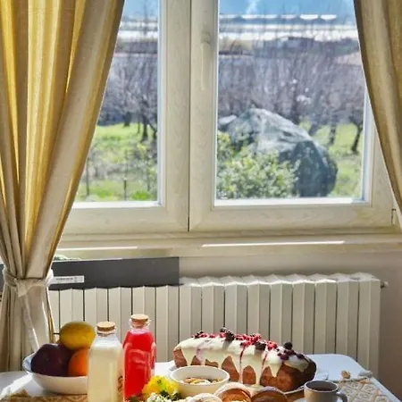 Le Fontanelle Bed & Breakfast *